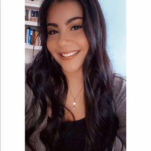 Meet your Posher, Isabel